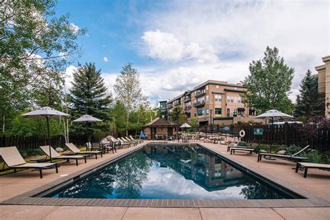 The inn at riverwalk - L'Inn at Riverwalk propose des chambres climatisées dotées d'une télévision à écran plat, d'un sèche-cheveux et d'un téléphone. Les chambres de luxe sont équipées d'un four micro-ondes et d'un réfrigérateur. Une blanchisserie est disponible. Vous pourrez faire de l'exercice dans la salle de sport ou utiliser le centre d'affaires.